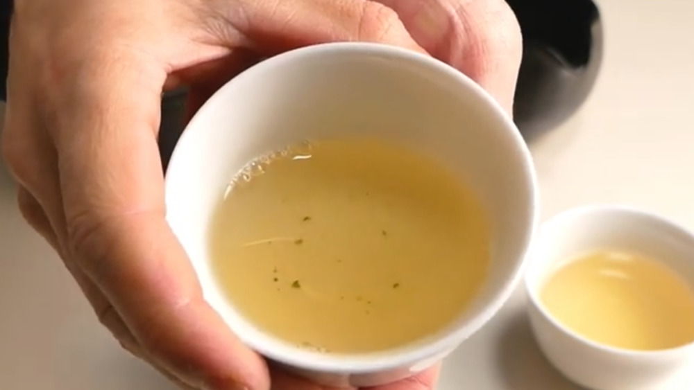 「煎茶の茶葉」の味の構造を壊さない淹れ方　1煎目